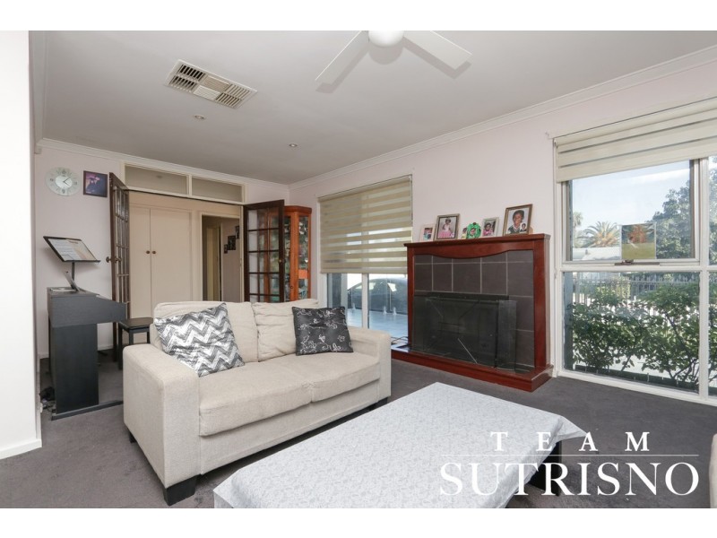 89 Berehaven Avenue, Thornlie WA 6108