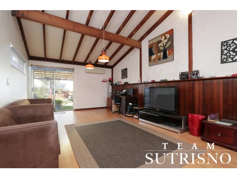 89 Berehaven Avenue, Thornlie WA 6108