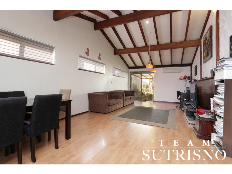 89 Berehaven Avenue, Thornlie WA 6108