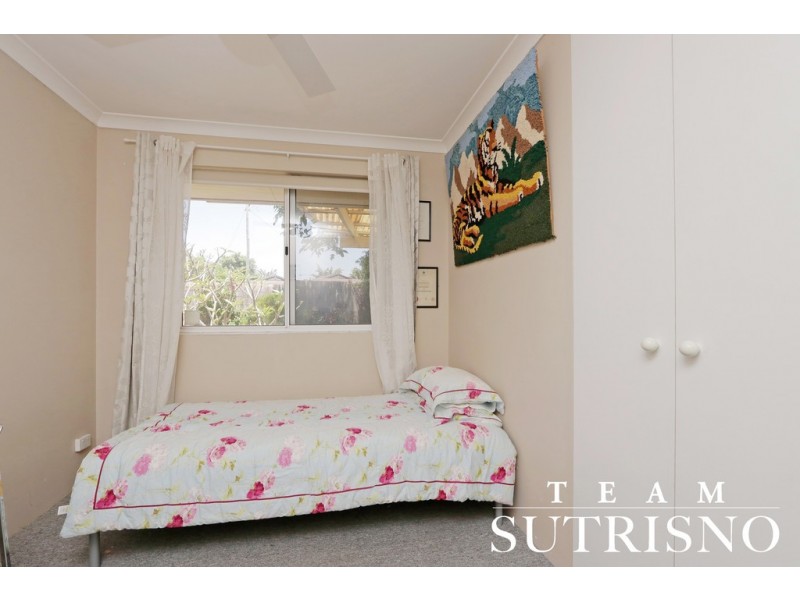 5 Diviney Court, Parkwood WA 6147