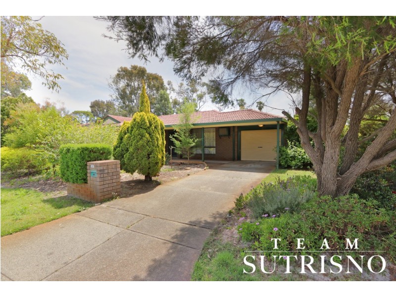1 Grenadier Drive, Thornlie WA 6108