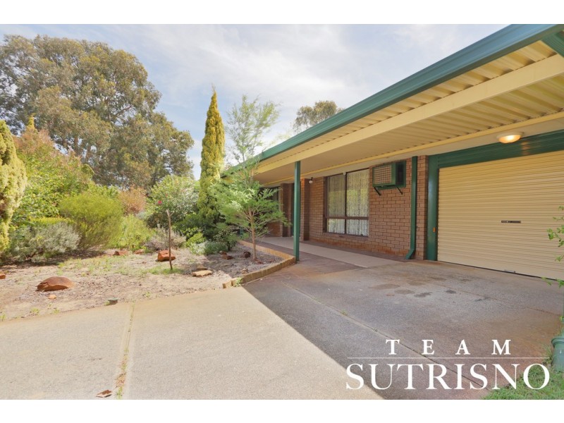 1 Grenadier Drive, Thornlie WA 6108
