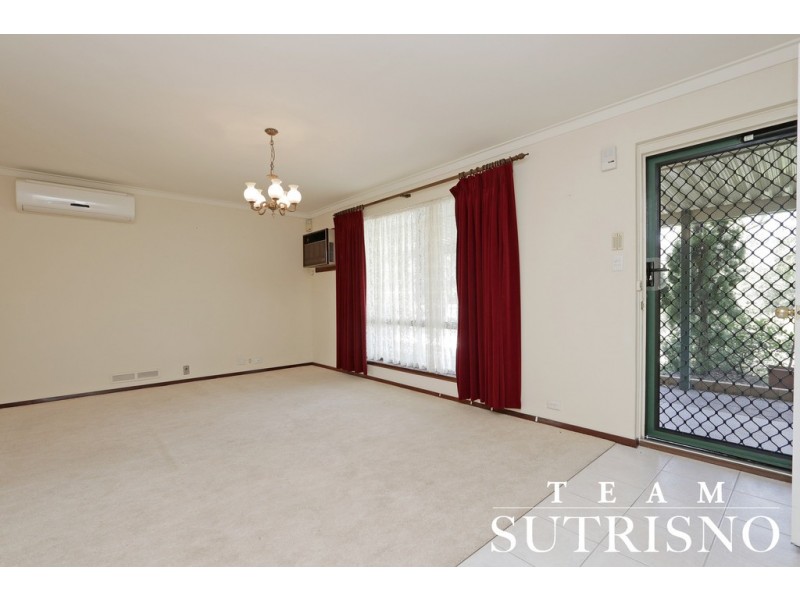 1 Grenadier Drive, Thornlie WA 6108