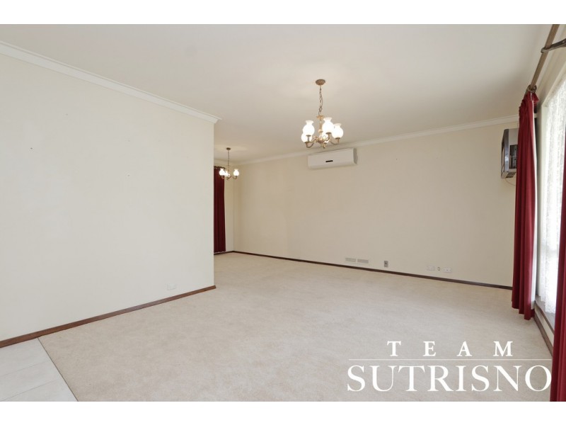 1 Grenadier Drive, Thornlie WA 6108