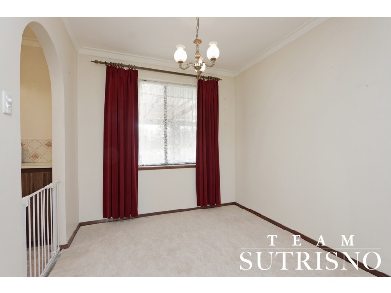 1 Grenadier Drive, Thornlie WA 6108