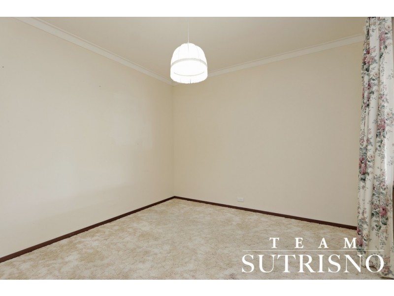 1 Grenadier Drive, Thornlie WA 6108