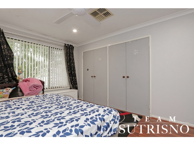 16 Merley Way, Parkwood WA 6147