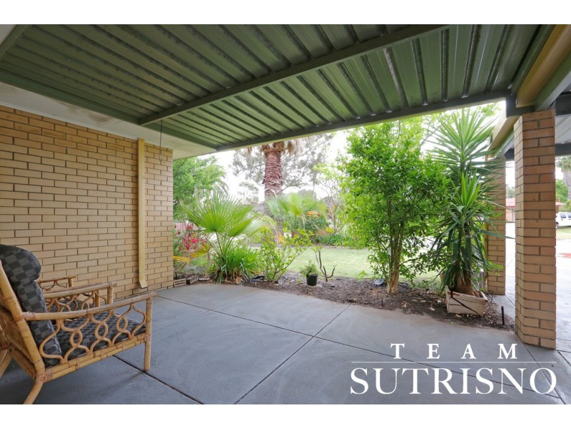 16 Merley Way, Parkwood WA 6147