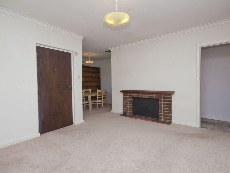 37 Lantana Way, Camillo WA 6111