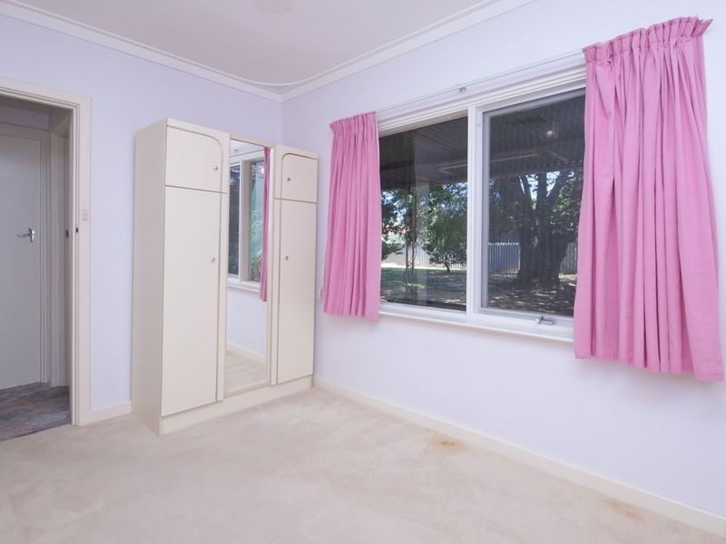 37 Lantana Way, Camillo WA 6111