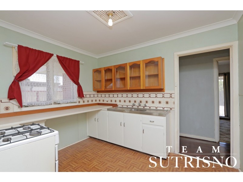 10 Osten Drive, Langford WA 6147