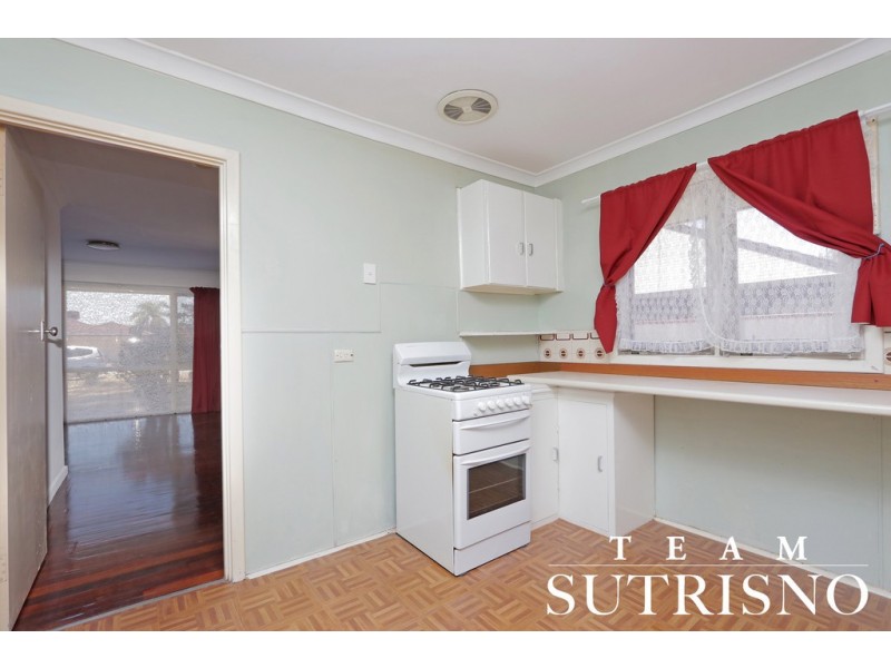 10 Osten Drive, Langford WA 6147