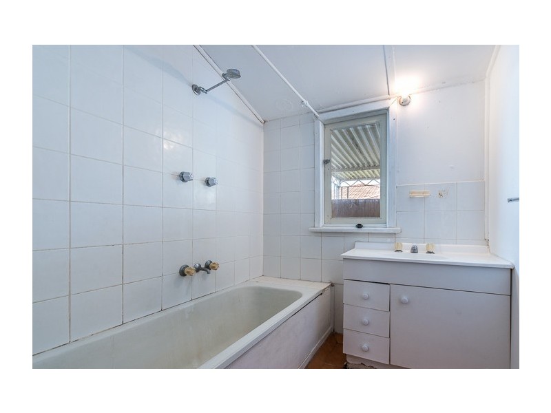 35A Adamson Rd, Brentwood WA 6153