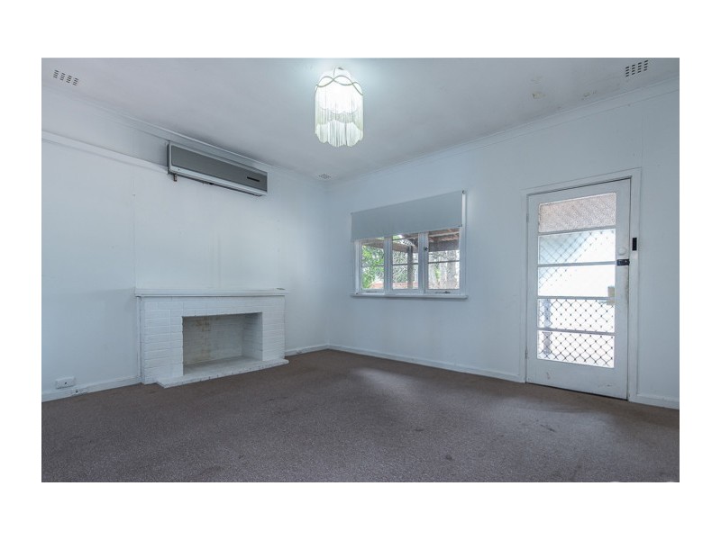 35A Adamson Rd, Brentwood WA 6153