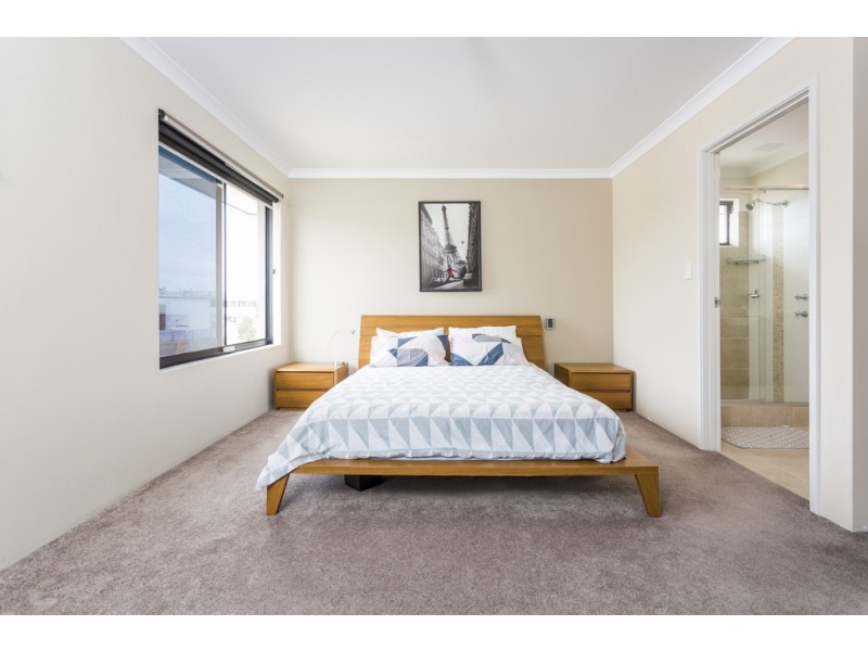 1 Wexford Way, O’connor WA 6163