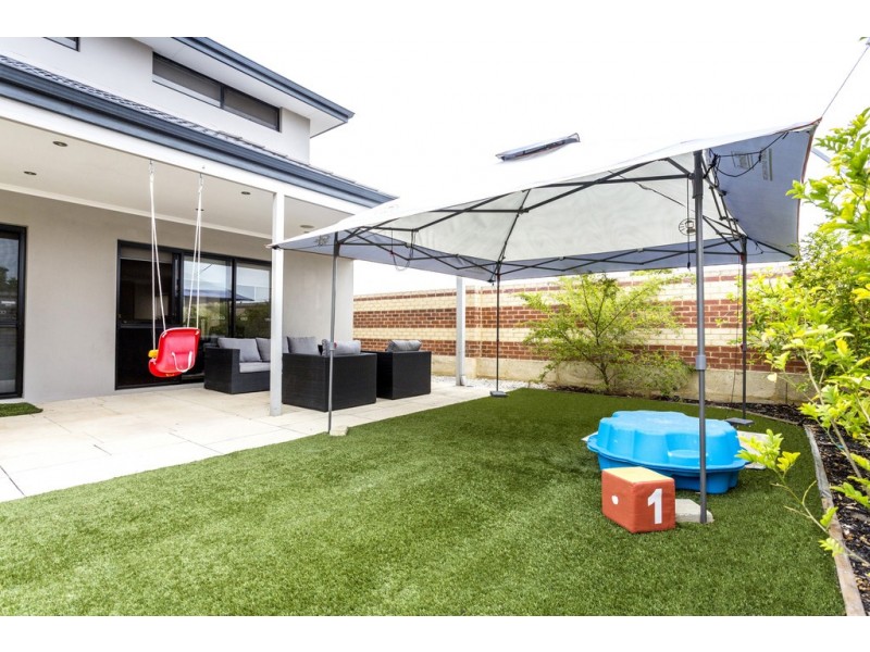 1 Wexford Way, O’connor WA 6163