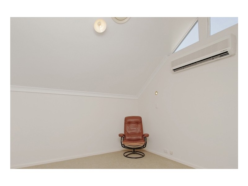 142 Tribute Street East, Riverton WA 6148