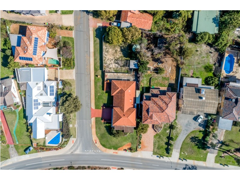 219 The Esplanade, Mount Pleasant WA 6153