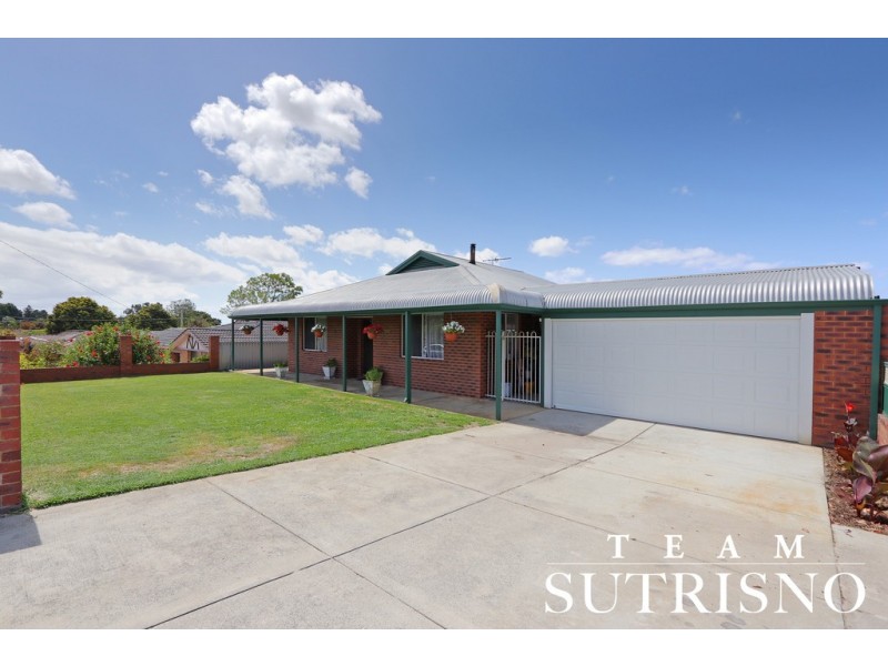 8 Glenrowan Place, Willetton WA 6155