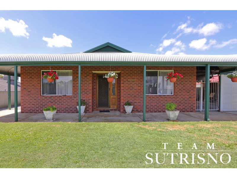 8 Glenrowan Place, Willetton WA 6155