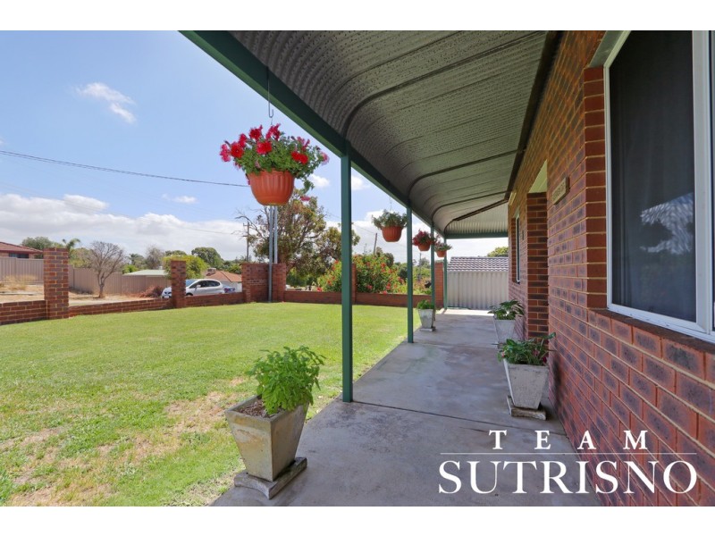 8 Glenrowan Place, Willetton WA 6155