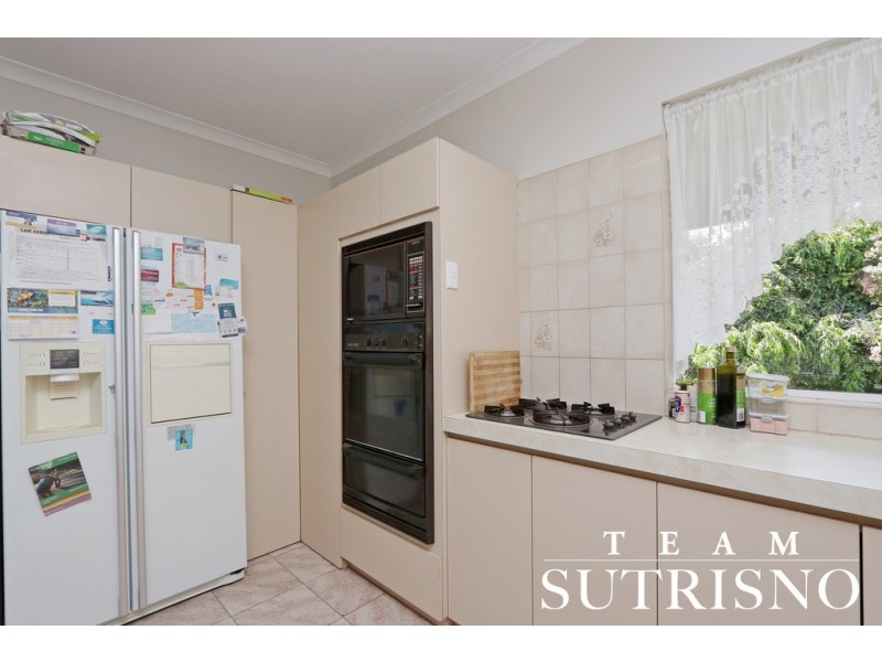 8 Glenrowan Place, Willetton WA 6155