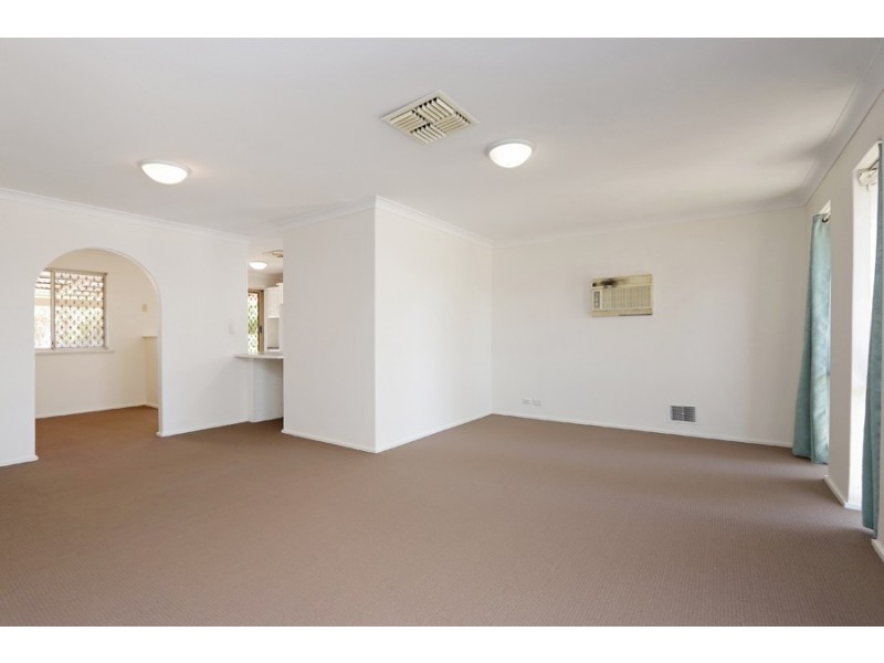 19 Greenough Way, Gosnells WA 6110