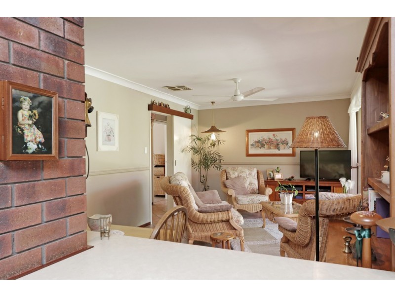 11 Nicol Road, Parkwood WA 6147