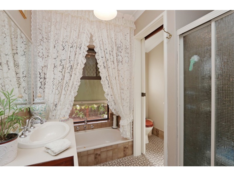 11 Nicol Road, Parkwood WA 6147