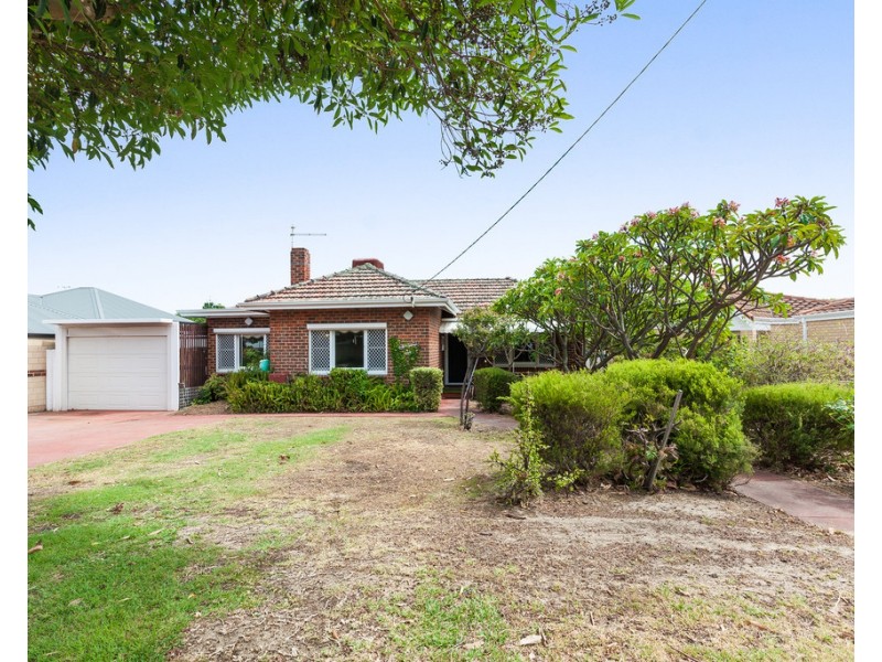 161 Kitchener Road, Alfred Cove WA 6154