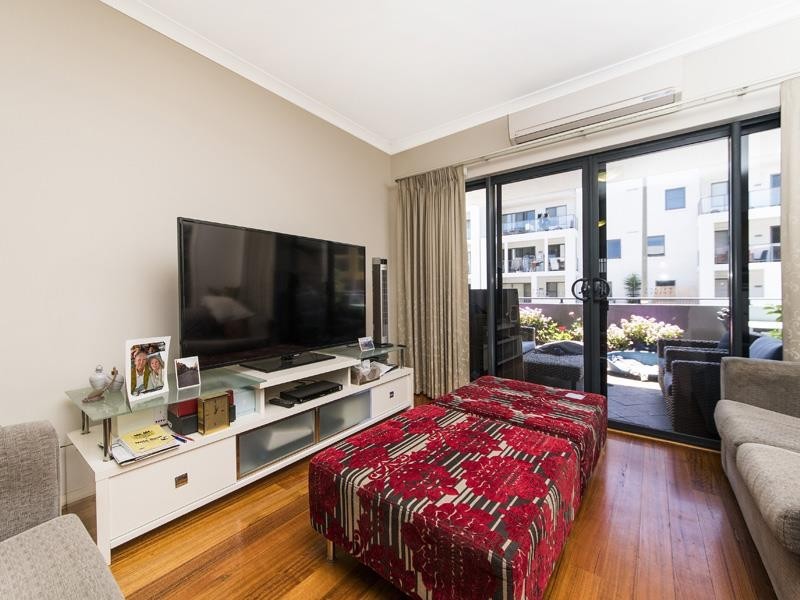 22/2 Stockton Bend, Cockburn Central WA 6164