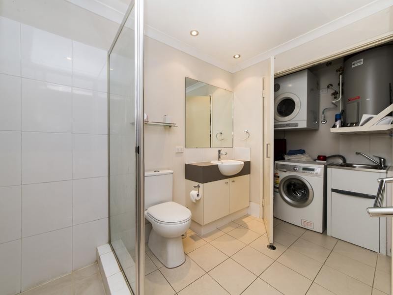 22/2 Stockton Bend, Cockburn Central WA 6164