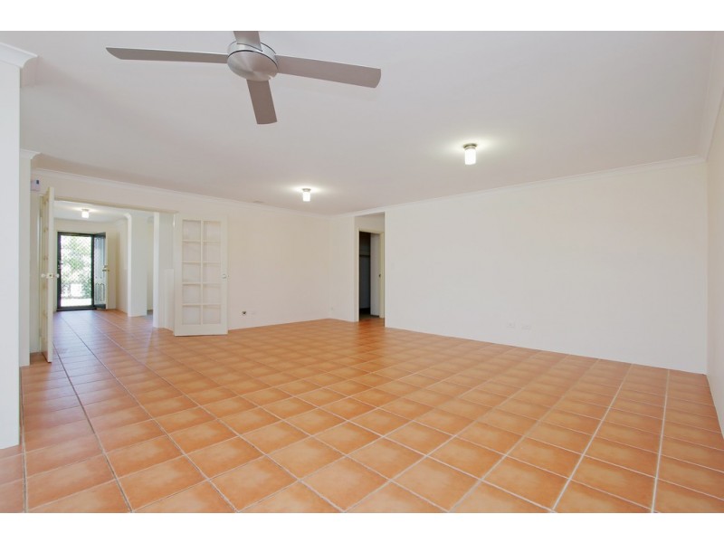 15 Levis Drive, Canning Vale WA 6155