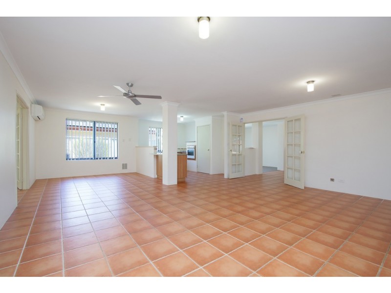 15 Levis Drive, Canning Vale WA 6155