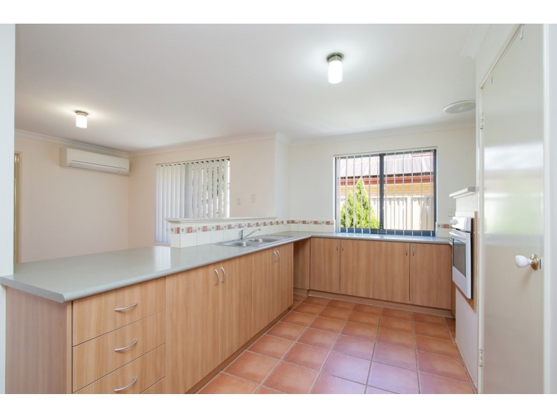 15 Levis Drive, Canning Vale WA 6155