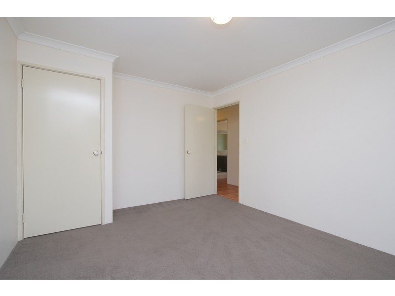 15 Levis Drive, Canning Vale WA 6155