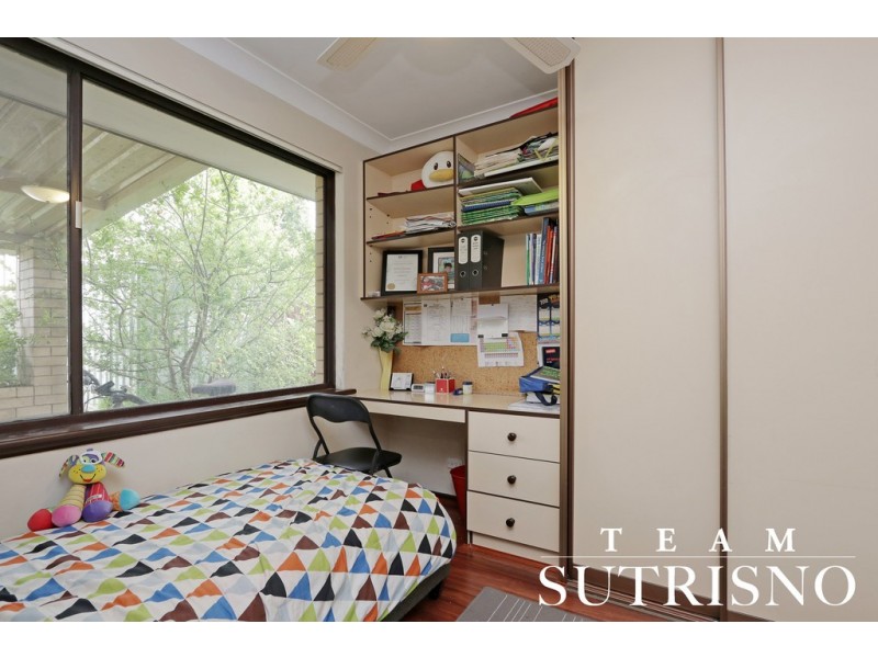 16 Merley Way, Parkwood WA 6147