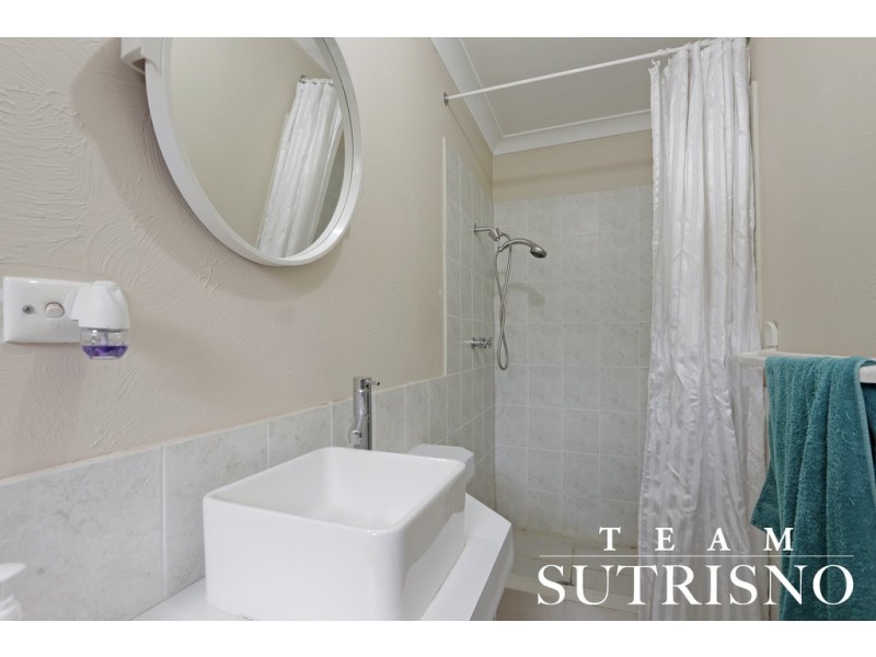 16 Merley Way, Parkwood WA 6147