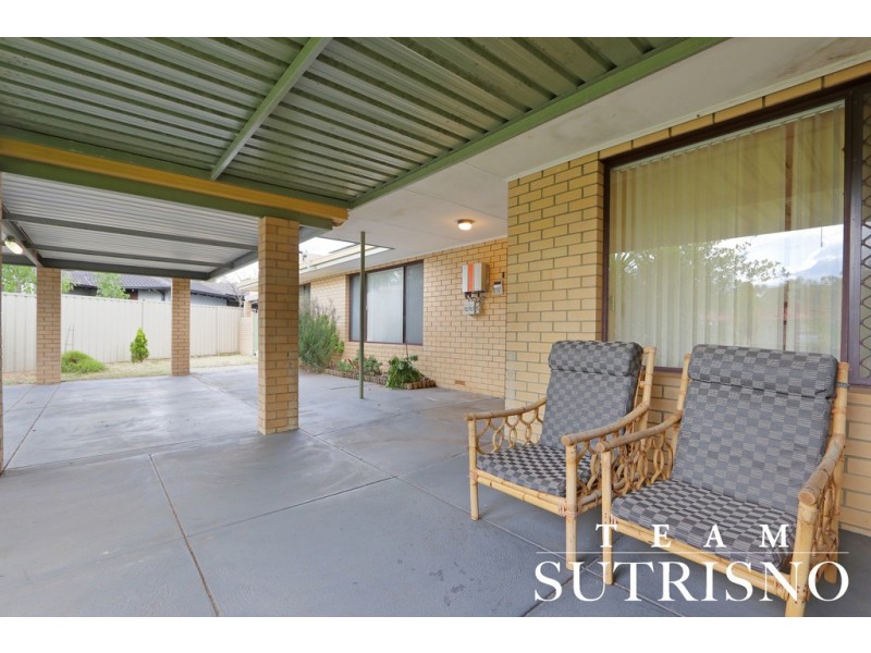 16 Merley Way, Parkwood WA 6147