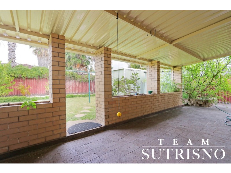 16 Merley Way, Parkwood WA 6147