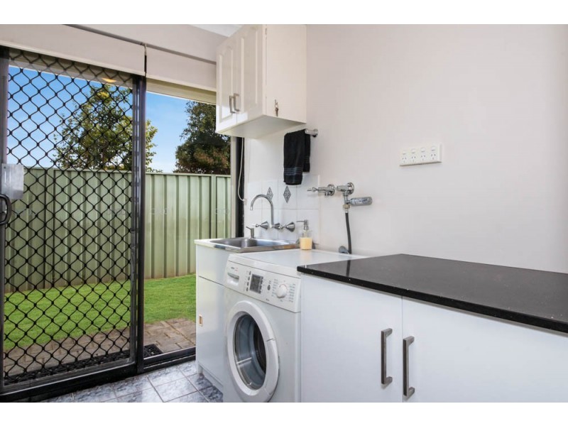 2 Hedges Retreat, Atwell WA 6164