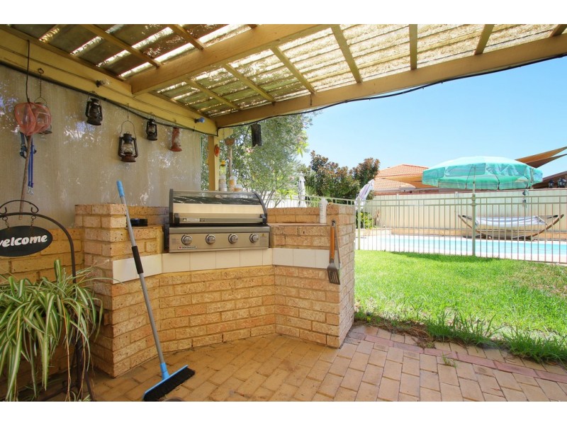 26 Liata Court, Thornlie WA 6108