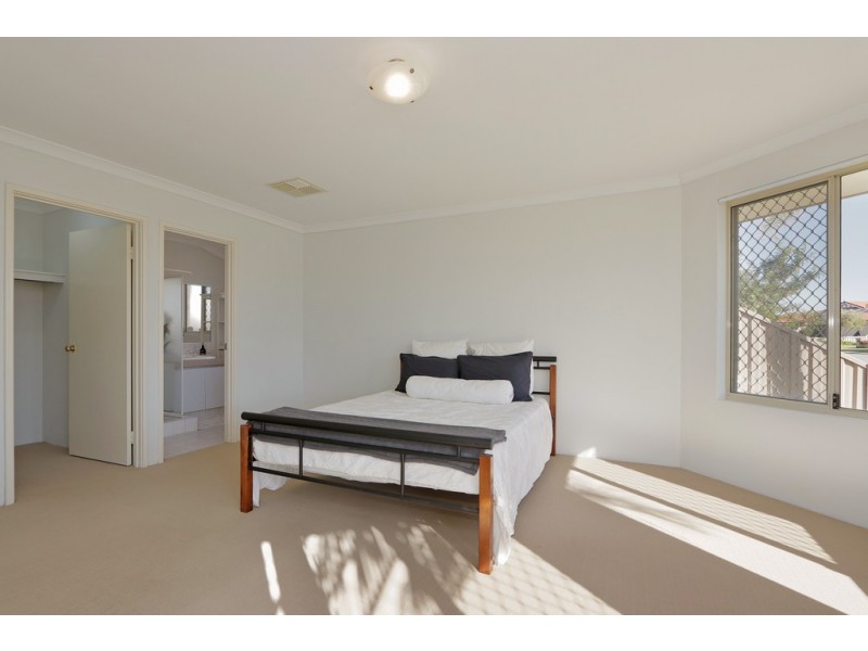 50 Delton Way, Atwell WA 6164