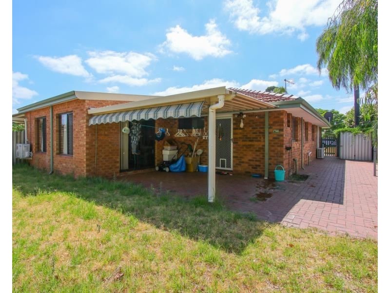 1B Tricourt Grove, Riverton WA 6148