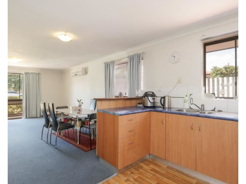 1B Tricourt Grove, Riverton WA 6148