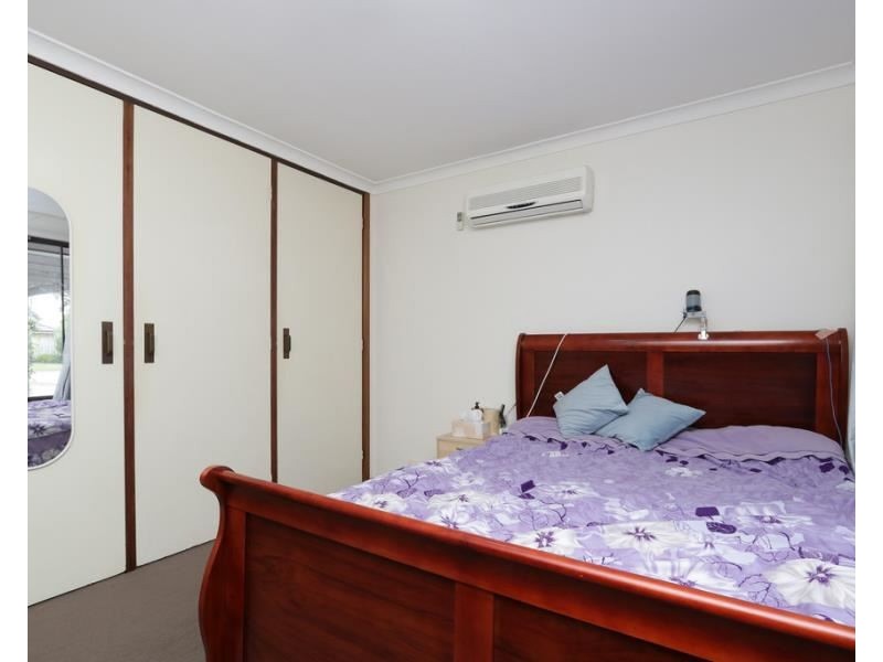 1B Tricourt Grove, Riverton WA 6148