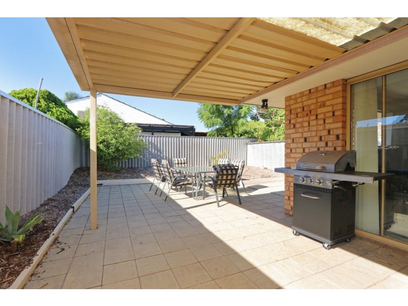 6 Brockman Retreat, Bentley WA 6102