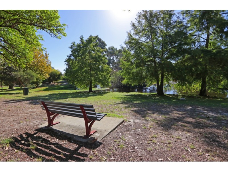 6 Brockman Retreat, Bentley WA 6102