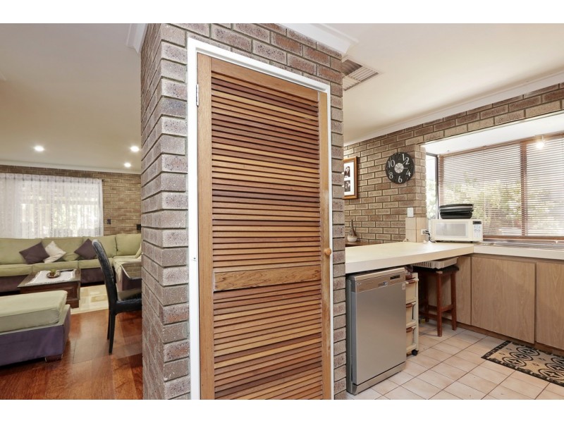 23 Latimer Way, Langford WA 6147