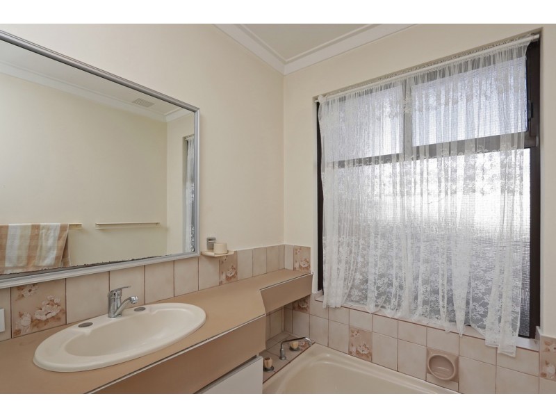 23 Latimer Way, Langford WA 6147